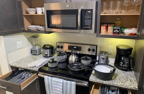 Spring Apartamento | Spring Cozy Modern 1BR Longterm stay