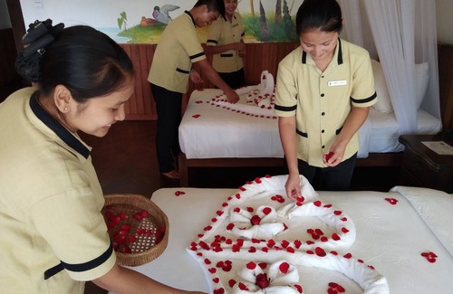 Nyaungshwe Hotel | Spring Lodge Inle