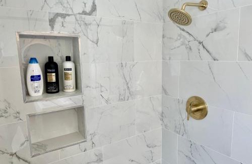 Evansville Apartamento | Spring Street Suites