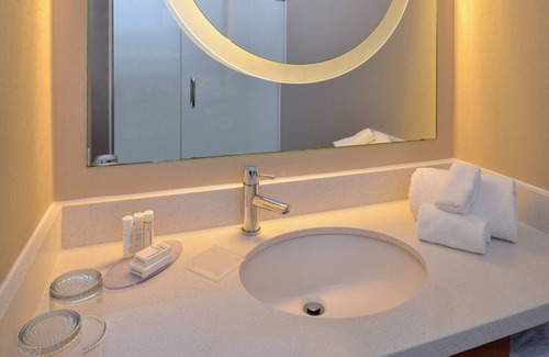 Durham Hotel | SpringHill Suites by Marriott Durham Chapel Hill