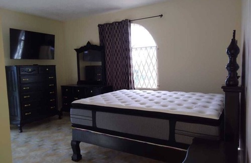 Spur Tree Casa | Spurtree HomeAway Villa's- U3BR