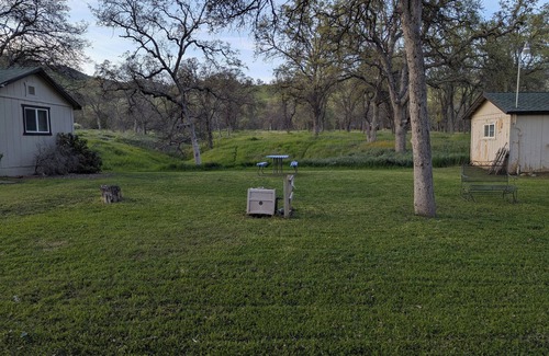 Squaw Valley Cabina | Squaw Valley Motel Room #6