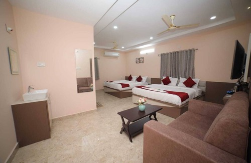 Tirupati Hotel | Sri Ganesh Grand
