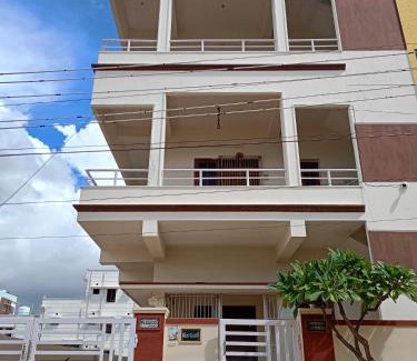 Nellore Apartamento | Sri Hari haran