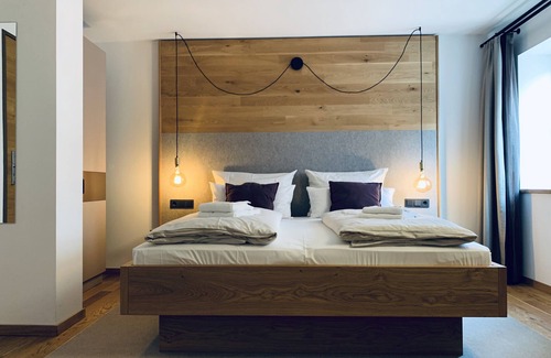 Krumbach Hotel | Stadthotel Kachelofen