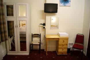 Warwick Hotel | Stanley House Hotel