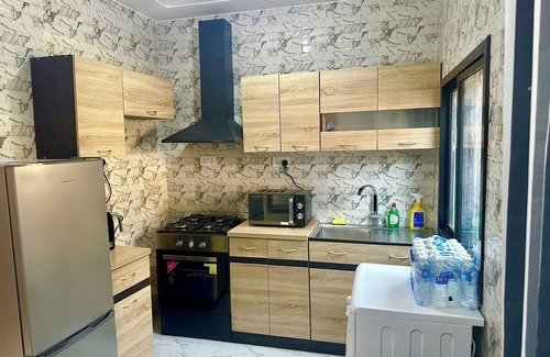 West Coast Division Apartamento | Star Light Apt #3 - The Retreat Apartments