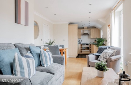 Newbury Apartamento | StarHost Residences - Smart 2 bedroom apartment