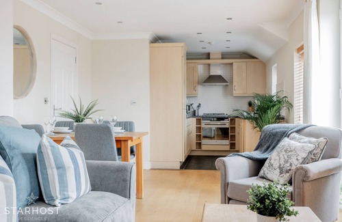 Newbury Apartamento | StarHost Residences - Smart 2 bedroom apartment