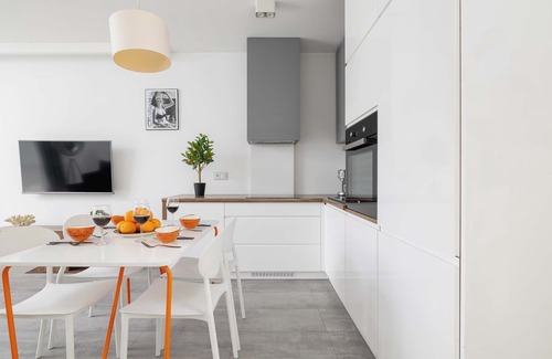 Bielsko-Biala Apartamento | Starzyńskiego 7 | Bielsko-Biała | Modern Apartment | Mountain View | Parking | B