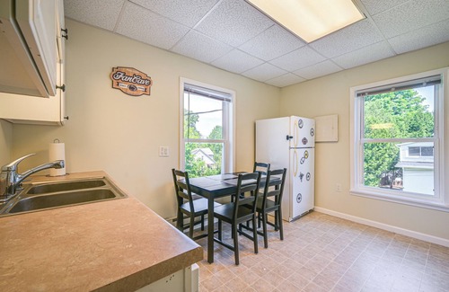 State College Apartamento | State College Apartment: Walk to Beaver Stadium!