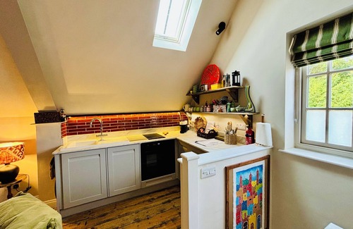 Halfway House Cabaña | Stay in a Regency Coachouse retreat set in a rural Shropshire village.