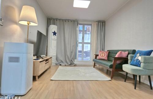Nonhyeon-dong Casa | Stay179 Guesthouse - Female only