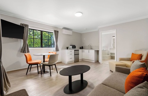 Rotorua Hotel | STAY280 & STAY284 Rotorua