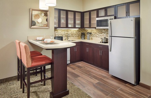 Anaheim Resort Apartamento | Quédese cerca del centro de Disney + entrada de monorraíl de Disneyland | Piscina al aire libre + desayuno bufé gratuito