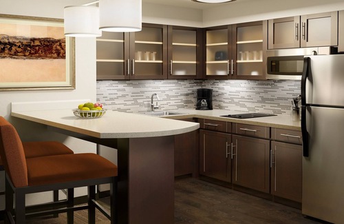 Auburn Hills Hotel | Staybridge Suites Auburn Hills by IHG