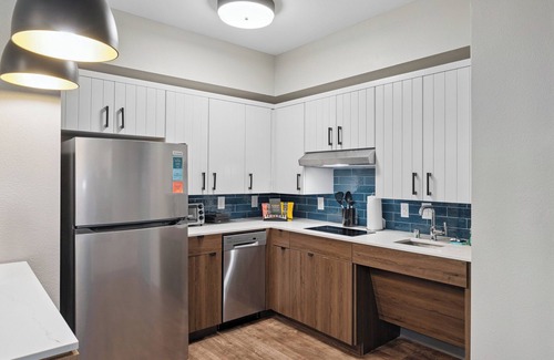 Woodland Hotel | Staybridge Suites Sacramento - Woodland by IHG