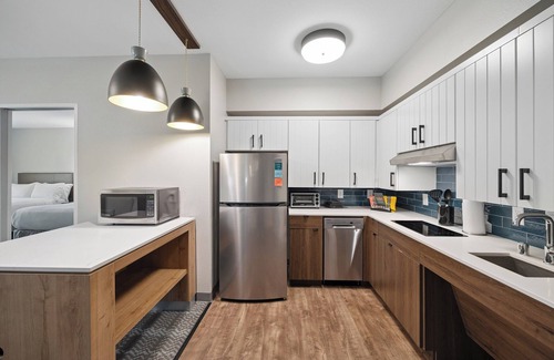 Woodland Hotel | Staybridge Suites Sacramento - Woodland by IHG