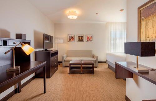 Saltillo Hotel | Staybridge Suites - Saltillo by IHG