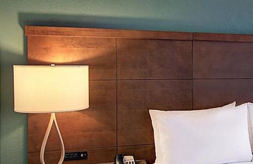 Vaughan Hotel | Staybridge Suites Toronto - Vaughan South by IHG