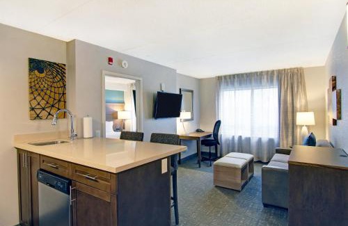 Vaughan Hotel | Staybridge Suites Toronto - Vaughan South by IHG