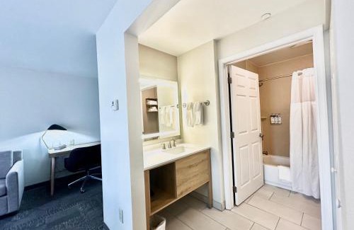 East Stroudsburg Hotel | Staybridge Suites East Stroudsburg - Poconos by IHG