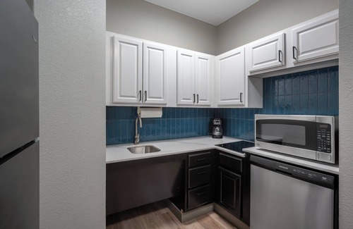 West Des Moines Hotel | Staybridge Suites West Des Moines by IHG