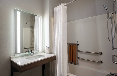 West Des Moines Hotel | Staybridge Suites West Des Moines by IHG