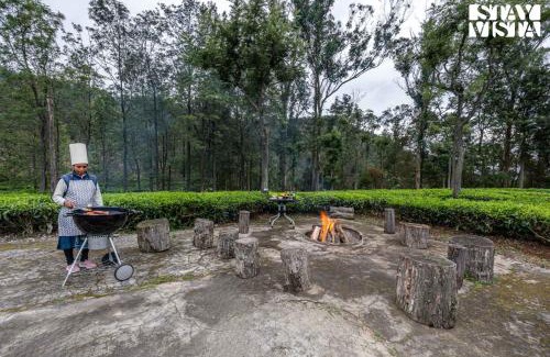 Kotagiri Villa | StayVista at Farview Presidential Suite with Lawn, Bonfire & Bathtub