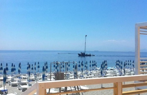 Porto Salvo Alquiler De RV | Stella Marina Hotel