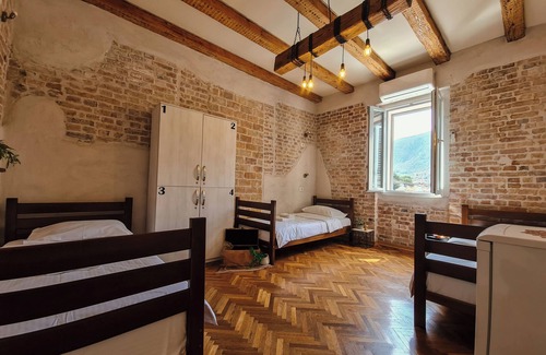 Kotor Casa | Step to Kotor Bay Guesthouse