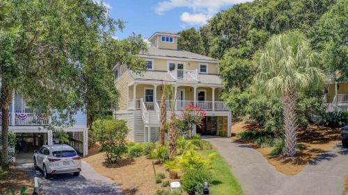 Pelican Bay Casa | Steps to Beach Pool Screened Porch Pelican Bay 45 at Wild Dunes Resort