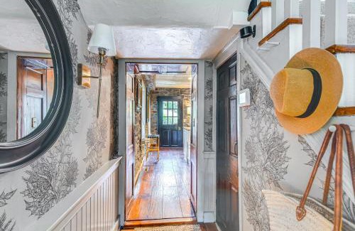 Finesville Casa | Steps to Delaware Canal Enchanting Stone Cottage!