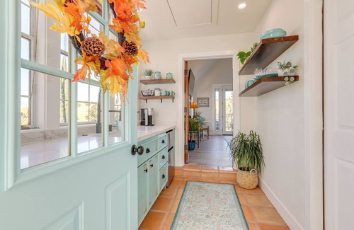 Sutter Creek Cabaña | Steps to Sutter Creek: Chic Wine Country Cottage