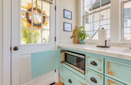 Sutter Creek Cabaña | Steps to Sutter Creek: Chic Wine Country Cottage