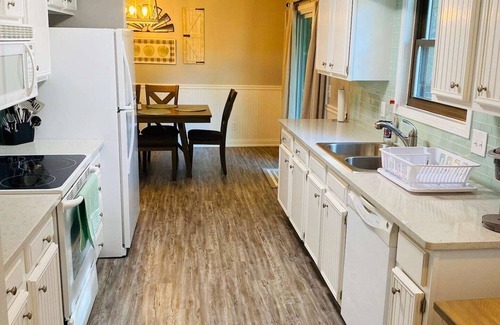 Bull Shoals Casa | Steps to the water at Bull Shoals Lake!