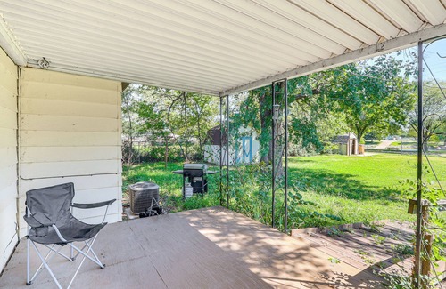 Rice County Casa | Sterling Home w/ Patio & Grill: 1 Mi to College!