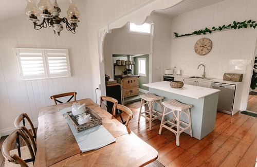 Esk Casa | "Still in Esk" a delightful retreat on the edge of picturesque Esk country town.