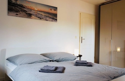 Stadtmitte Apartamento | Stilvolles Apartment in Stadtnähe und Wenige Minuten vom Park Entfernt