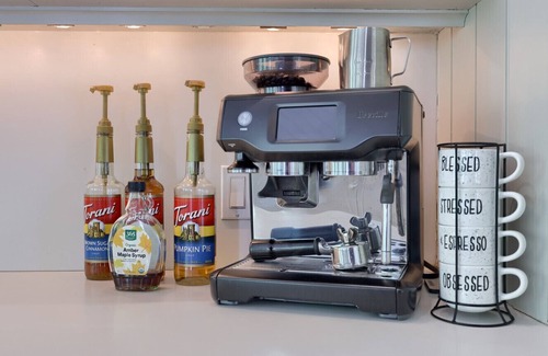 Wrightsville Cabaña | Stone Cottage at Roundtop Estate couples Retreat