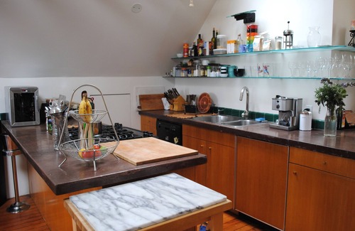 Western Addition Apartamento | Libro de cuentos en el ático Loft en la parte superior Alamo Square Victorian, de propiedad familiar, en el corazón de San Francisco