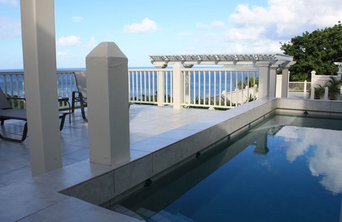 Oualie Bay Cabaña | Storybook Cottage at Eden Villa - Private pool - jeep included