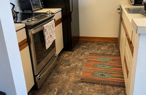 Stratton Mountain Condominio | Stratton Mountain / 2 BR / 2BA Ski in / Ski out Condo at Obertal C Bldg