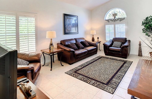 Marbella Casa | Striking Family Villa in Marbella North 4BR / 3BA