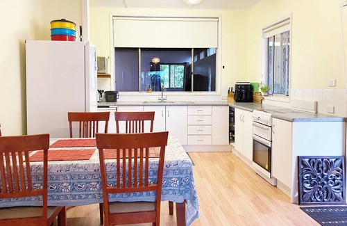 Stuarts Point Casa | Stuarts Point Holiday Home: relajado, limpio y práctico para todos en Stuarts Point.