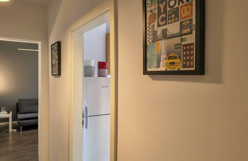 Timisoara Apartamento | Student Grey Apartment w/Full ammenities. Spacious 2 room Balcony