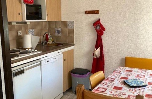 Jeux Apartamento | Studio 4 pers, coeur station, prox pistes, balcon, animaux OK, TV, cuisine équipée, casier à skis - FR-1-405-41