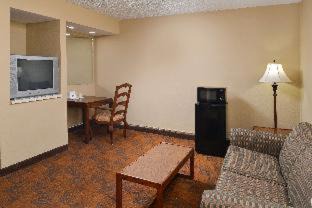 Ellendale Hotel | Studio 6 Suites Memphis, TN East Memphis