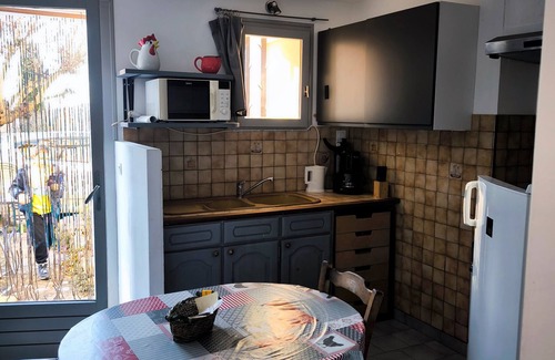 Allemagne-en-Provence Apartamento | Apartamento-estudio 'Bas Verdon' con terraza y jardín privados