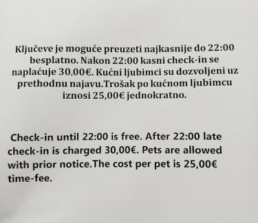 Zagreb Apartamento | Studio Apartman KRILA WINGS- parking in garage